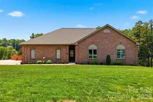 495 Windsor Dr, Taylorsville, NC 28681 - Photo 5