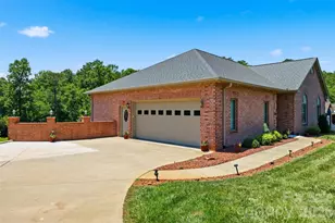 495 Windsor Dr, Taylorsville, NC 28681 - Photo 13