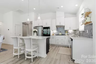 132 Lancashire Court, Denver, NC 28037 - Photo 3
