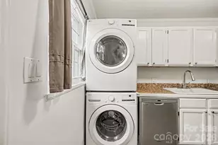 2518 E 7th St, Charlotte, NC 28204 - Photo 7