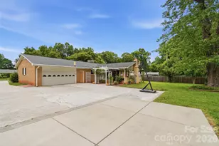 6108 Mallard Dr, Charlotte, NC 28227 - Photo 13