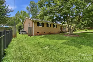 6108 Mallard Dr, Charlotte, NC 28227 - Photo 3