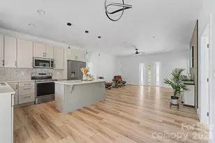 88 Foxwood Dr, Franklin, NC 28734 - Photo 11