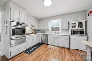 115 Wedgewood Dr, Morganton, NC 28655 - Photo 15