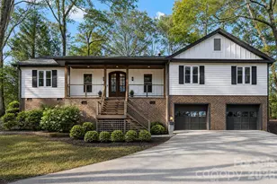 16 Tanglewood Rd, Lake Wylie, SC 29710 - Photo 1