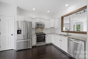 11705 Fiddlers Roof Ln, Charlotte, NC 28277 - Photo 7