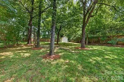 8610 Brookstead Drive, Charlotte, NC 28215 - Photo 39