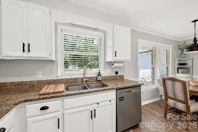 8610 Brookstead Drive, Charlotte, NC 28215 - Photo 17
