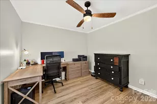 8610 Brookstead Dr, Charlotte, NC 28215 - Photo 35
