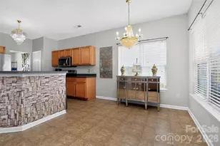 7613 Deluca Dr, Charlotte, NC 28215 - Photo 19