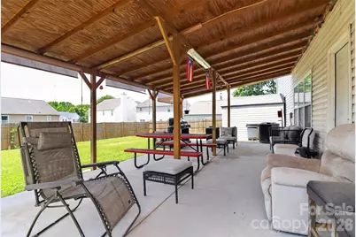 7613 Deluca Drive, Charlotte, NC 28215 - Photo 37