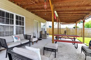 7613 Deluca Dr, Charlotte, NC 28215 - Photo 39