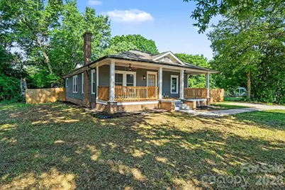 1601 Lawing Road, Charlotte, NC 28216 - Photo 3