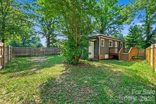 1601 Lawing Rd, Charlotte, NC 28216 - Photo 27