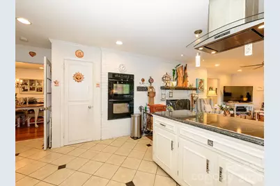 1300 Bevis Drive, Charlotte, NC 28209 - Photo 15
