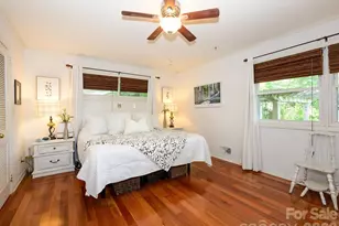 1300 Bevis Dr, Charlotte, NC 28209 - Photo 25