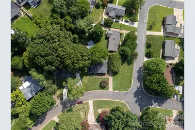 1300 Bevis Drive, Charlotte, NC 28209 - Photo 43