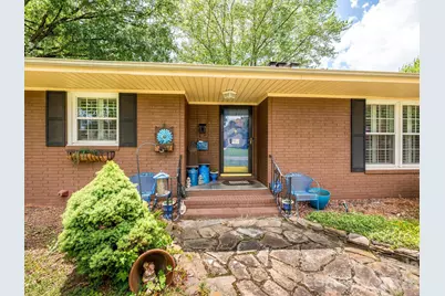 1300 Bevis Drive, Charlotte, NC 28209 - Photo 3