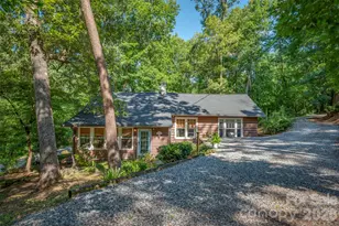 415 E Lakeshore Dr, Landrum, SC 29356 - Photo 45