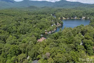 415 E Lakeshore Dr, Landrum, SC 29356 - Photo 35