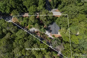 415 E Lakeshore Dr, Landrum, SC 29356 - Photo 33