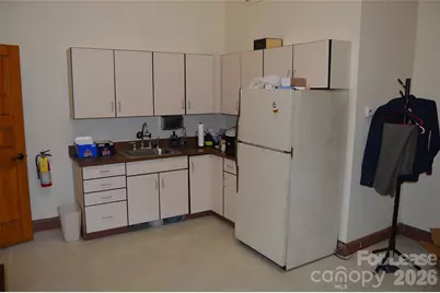 121 N Center Street, Statesville, NC 28677 - Photo 13