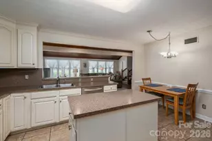 2410 Monticello Dr, Gastonia, NC 28056 - Photo 9