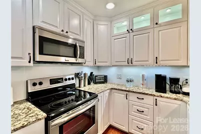 1323 Queens Road #417, Charlotte, NC 28207 - Photo 5