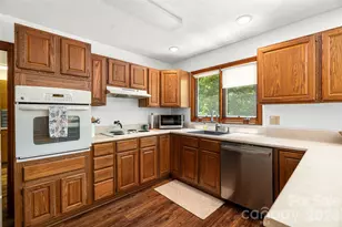 340 Sugar Hollow Rd, Fairview, NC 28730 - Photo 17