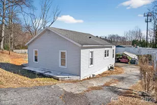 105 Countryside Dr SW, Lenoir, NC 28645 - Photo 3