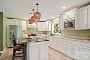 98 N Pinecrest Ln, Hendersonville, NC 28739 - Photo 13