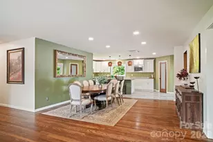98 N Pinecrest Ln, Hendersonville, NC 28739 - Photo 5