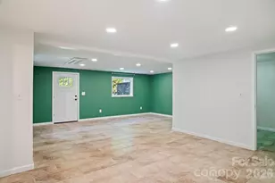 98 N Pinecrest Ln, Hendersonville, NC 28739 - Photo 35