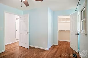 98 N Pinecrest Ln, Hendersonville, NC 28739 - Photo 23