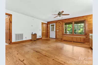 549 Henderson Street, Saluda, NC 28773 - Photo 7