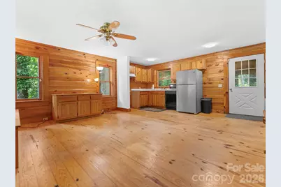 549 Henderson Street, Saluda, NC 28773 - Photo 5