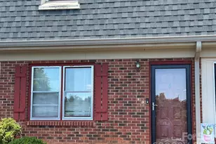 224 14th Ave SE, Hickory, NC 28602 - Photo 1