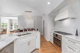 34 Dover St, Asheville, NC 28804 - Photo 17
