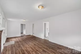 401 Pryor St, Gastonia, NC 28052 - Photo 9