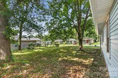 401 Pryor Street, Gastonia, NC 28052 - Photo 31
