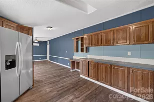 2596 Midnight Dr, Claremont, NC 28610 - Photo 5
