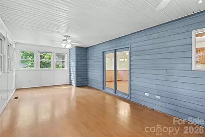 124 E Catawba Avenue, Mooresville, NC 28115 - Photo 17
