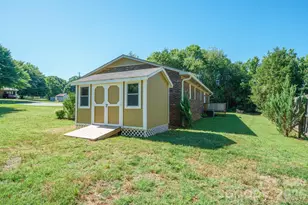 111 Lois Ct, Statesville, NC 28625 - Photo 33