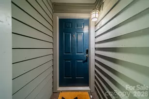 513 N Graham St, Charlotte, NC 28202 - Photo 3