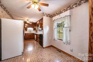 119 Foothill Dr, Lenoir, NC 28645 - Photo 19
