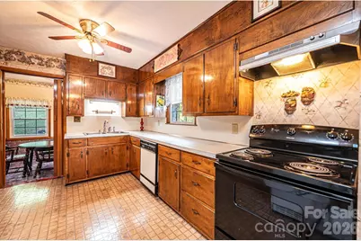 119 Foothill Drive, Lenoir, NC 28645 - Photo 21