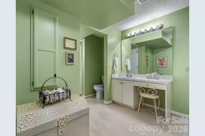 446 17th Avenue Drive NE, Hickory, NC 28601 - Photo 33