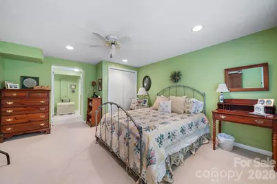 446 17th Avenue Drive NE, Hickory, NC 28601 - Photo 31
