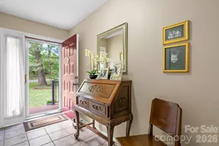 446 17th Ave Dr NE, Hickory, NC 28601 - Photo 3