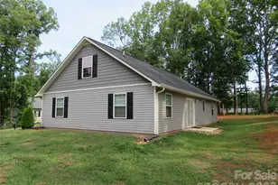 118 Tallyhoe St, Forest City, NC 28043 - Photo 5